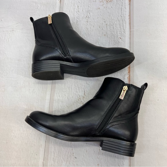 Tommy Hilfiger Women's Rezin Ornamented Zip-Up Booties SIZE 6M - Picture 5 of 17